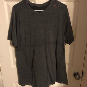 Lululemon t shirt